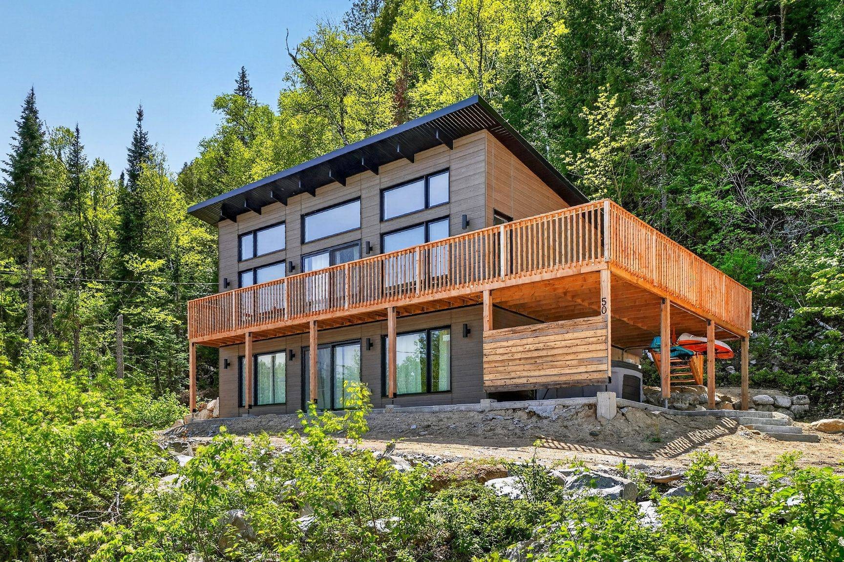 









50


Rue du Mont-Riant

,
Saint-Côme,




QC
J0K2B0

