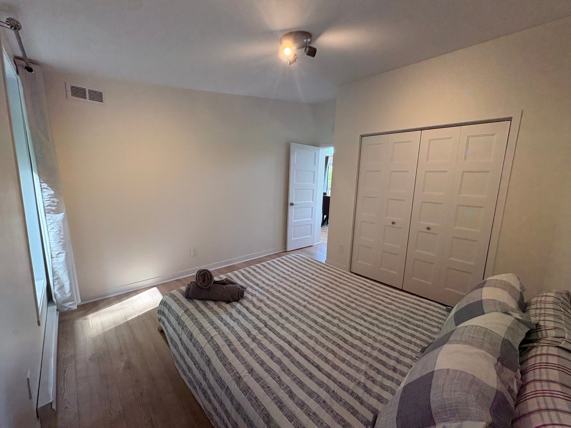 









50


Rue du Mont-Riant

,
Saint-Côme,




QC
J0K2B0

