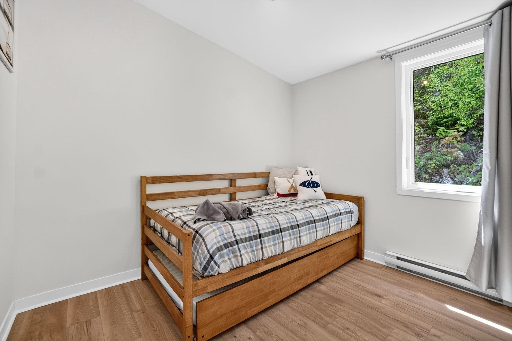 









50


Rue du Mont-Riant

,
Saint-Côme,




QC
J0K2B0

