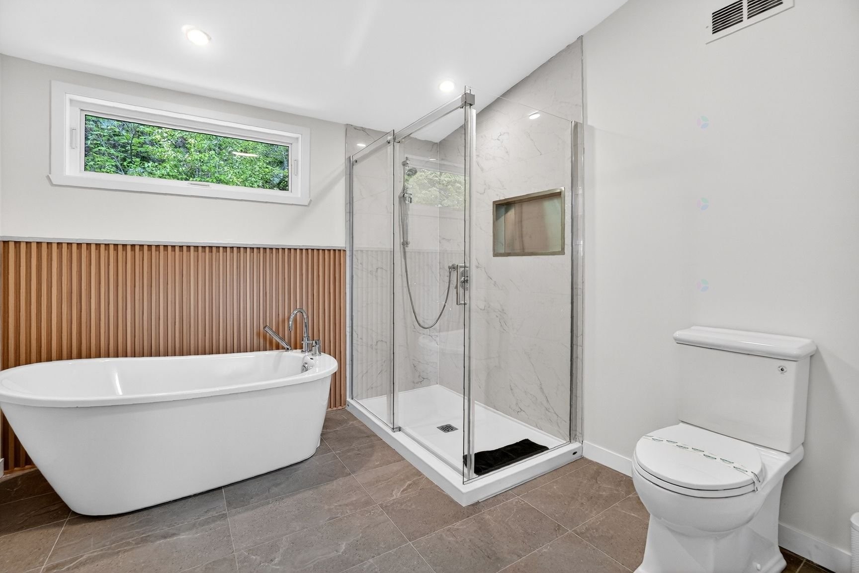 









50


Rue du Mont-Riant

,
Saint-Côme,




QC
J0K2B0

