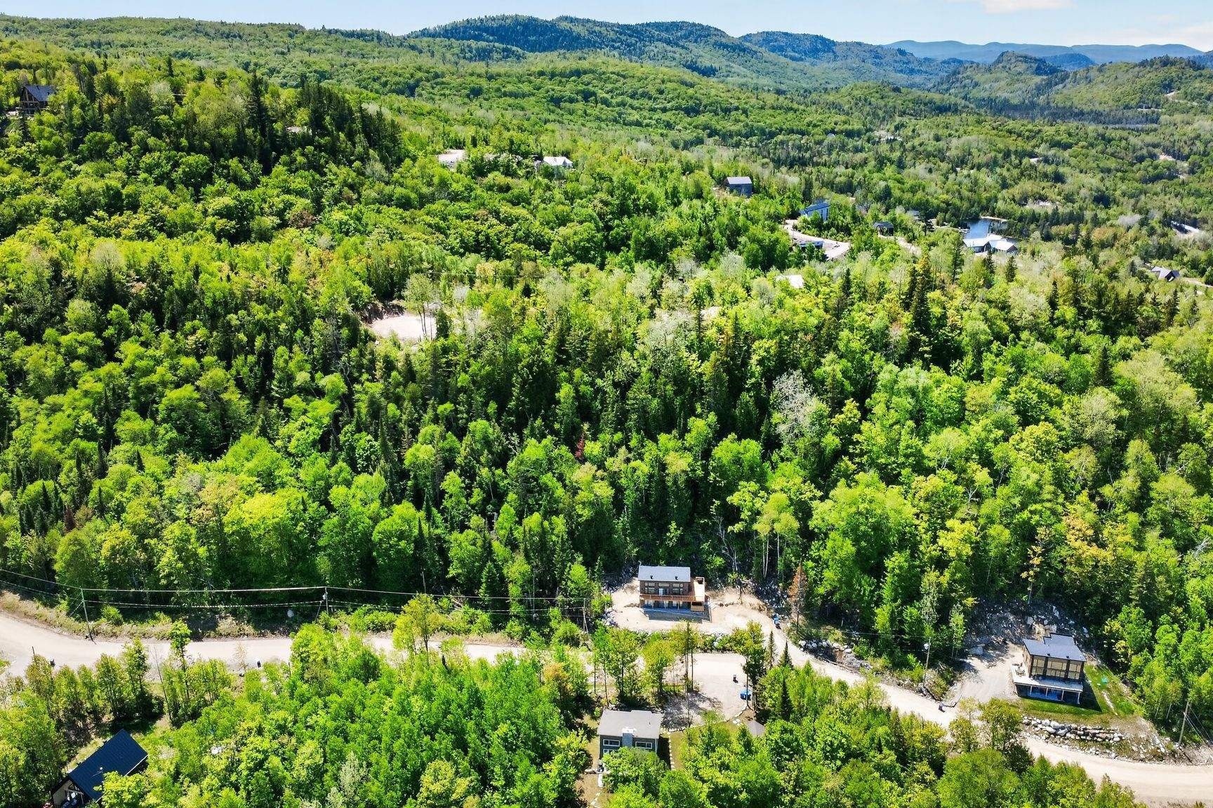 









50


Rue du Mont-Riant

,
Saint-Côme,




QC
J0K2B0


