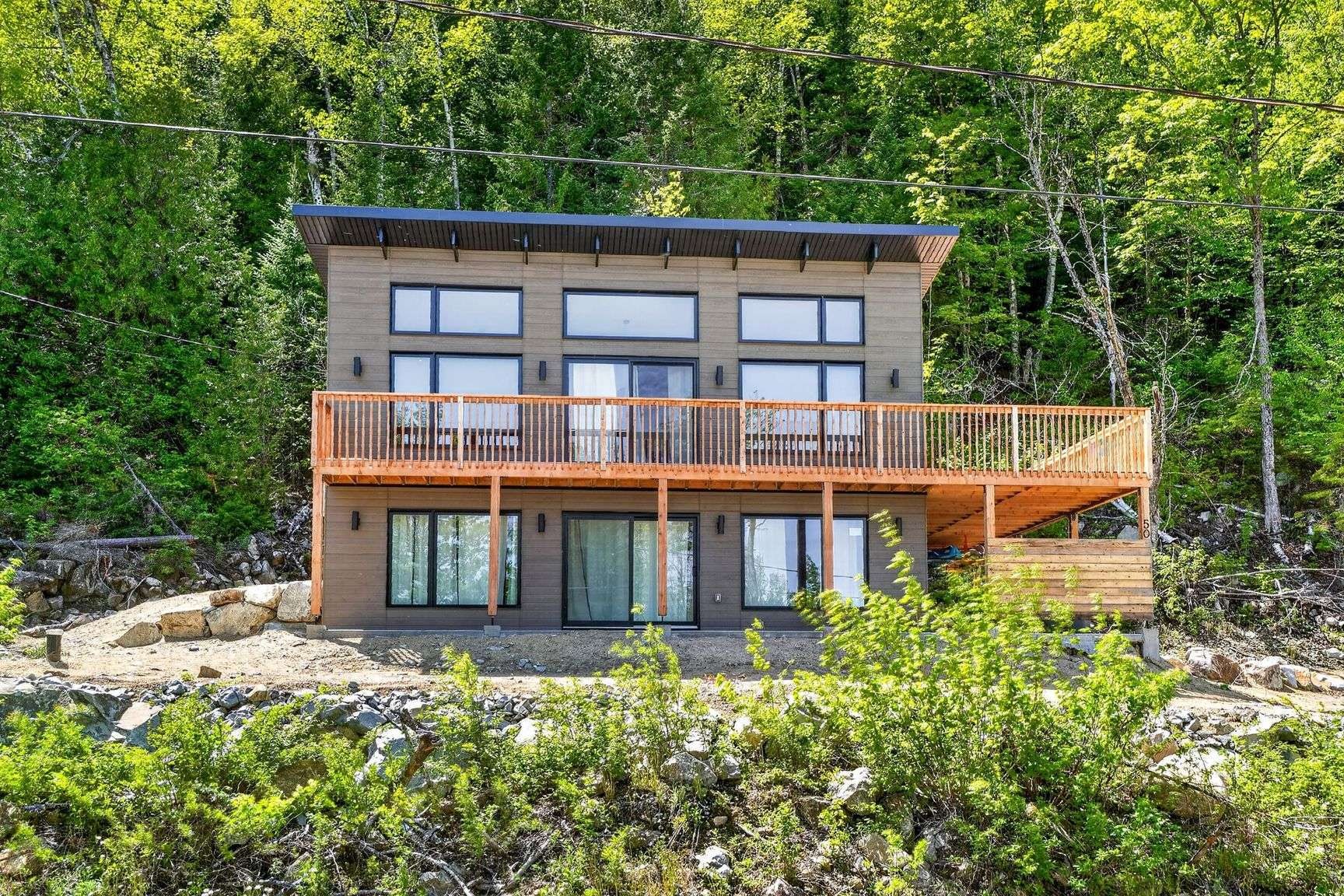 









50


Rue du Mont-Riant

,
Saint-Côme,




QC
J0K2B0

