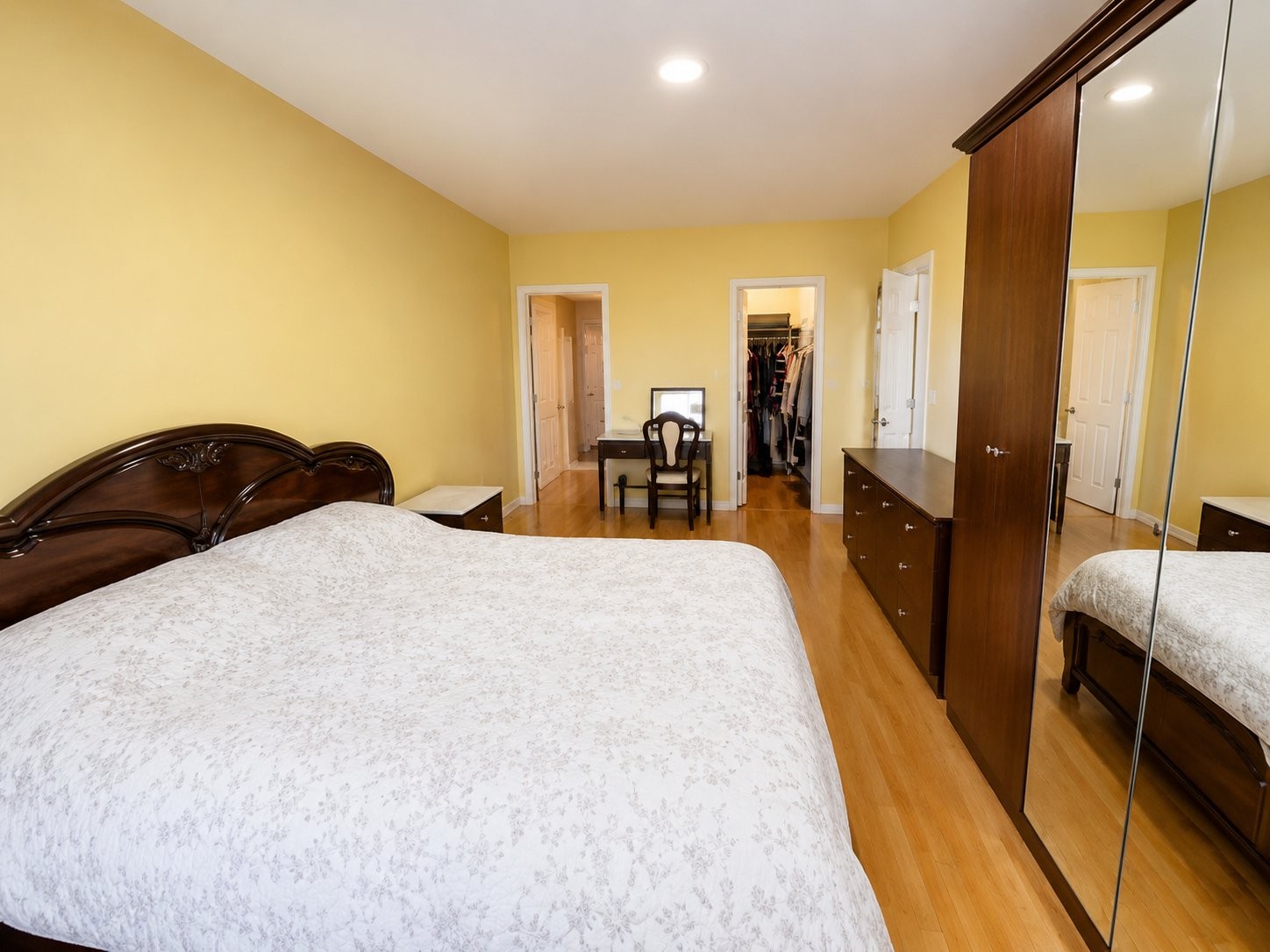 









9618


Rue De St-Firmin

,
Montréal (Ahuntsic-Cartierville),




QC
H2B2G2

