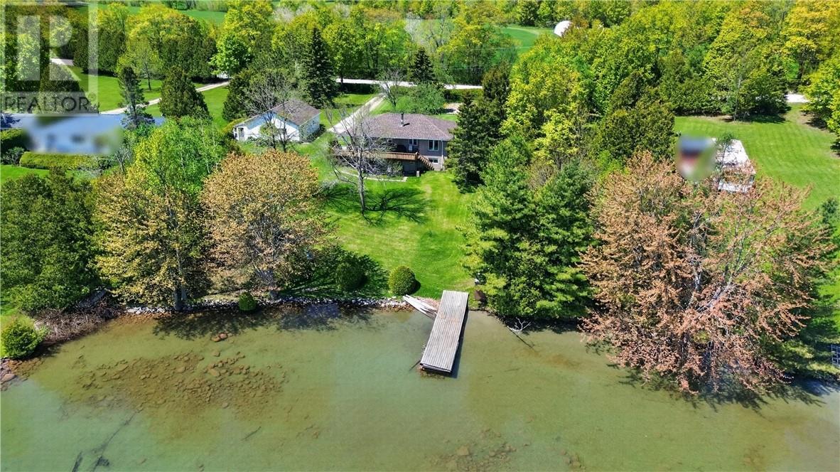 












44 North Oakcliff Drive

,
Mindemoya, Manitoulin Island,




Ontario
P0P1S0

