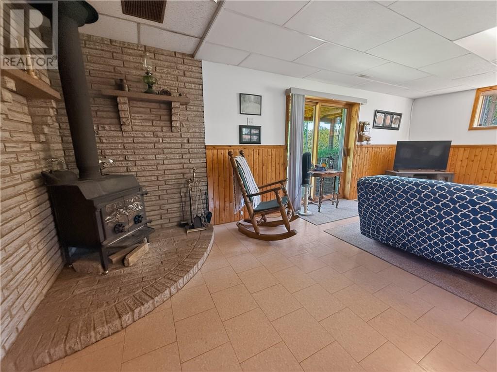 












44 North Oakcliff Drive

,
Mindemoya, Manitoulin Island,




Ontario
P0P1S0

