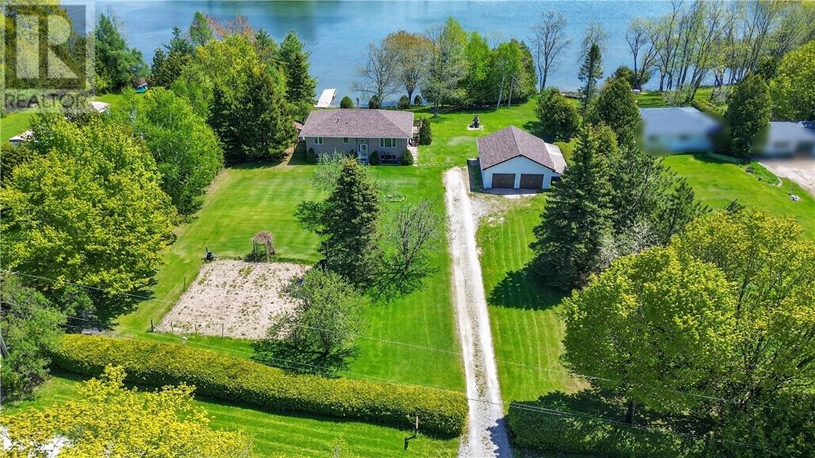 












44 North Oakcliff Drive

,
Mindemoya, Manitoulin Island,




Ontario
P0P1S0

