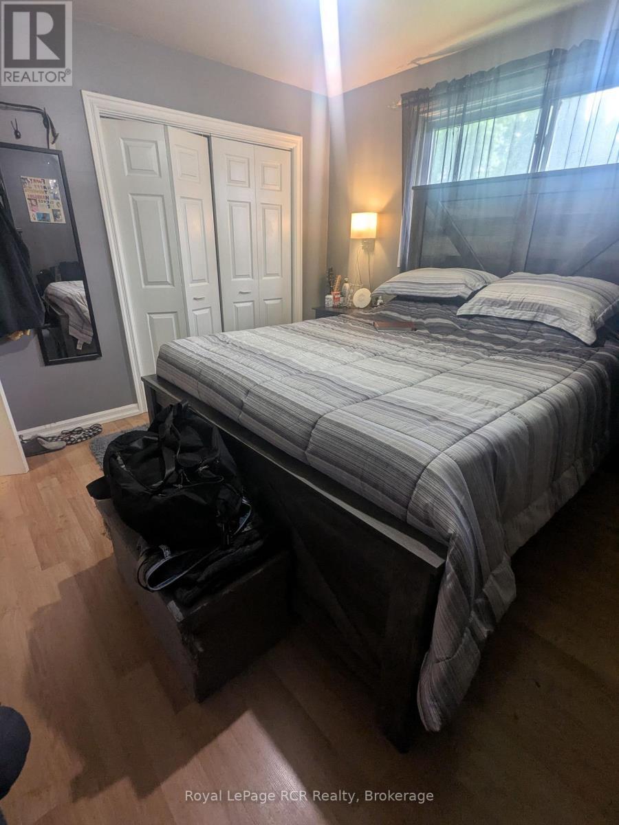 












551 15TH AVENUE

,
Hanover,




Ontario
N4N3J2

