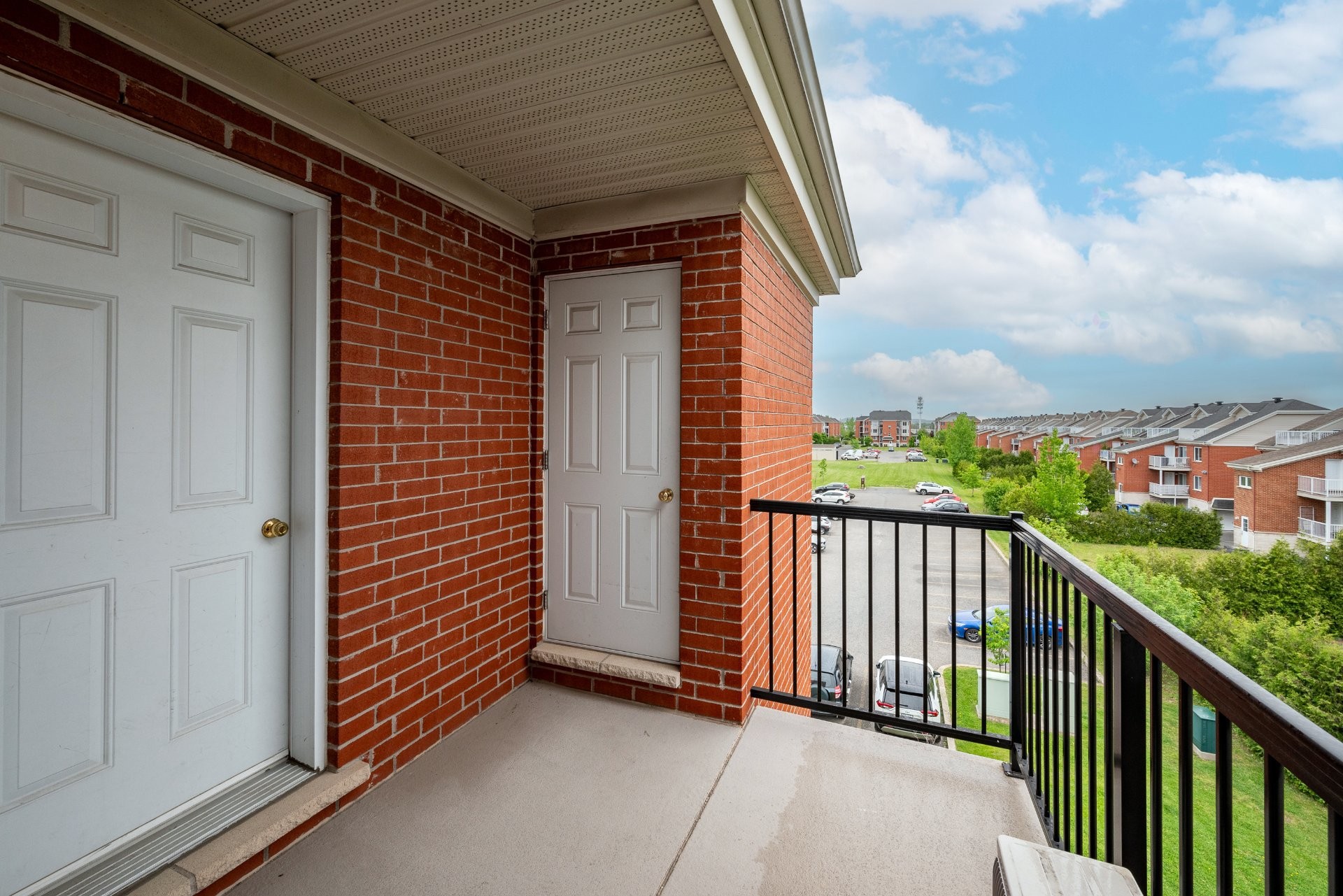 









6400


Rue Corbière

, 8,
Brossard,




QC
J4Z0G6

