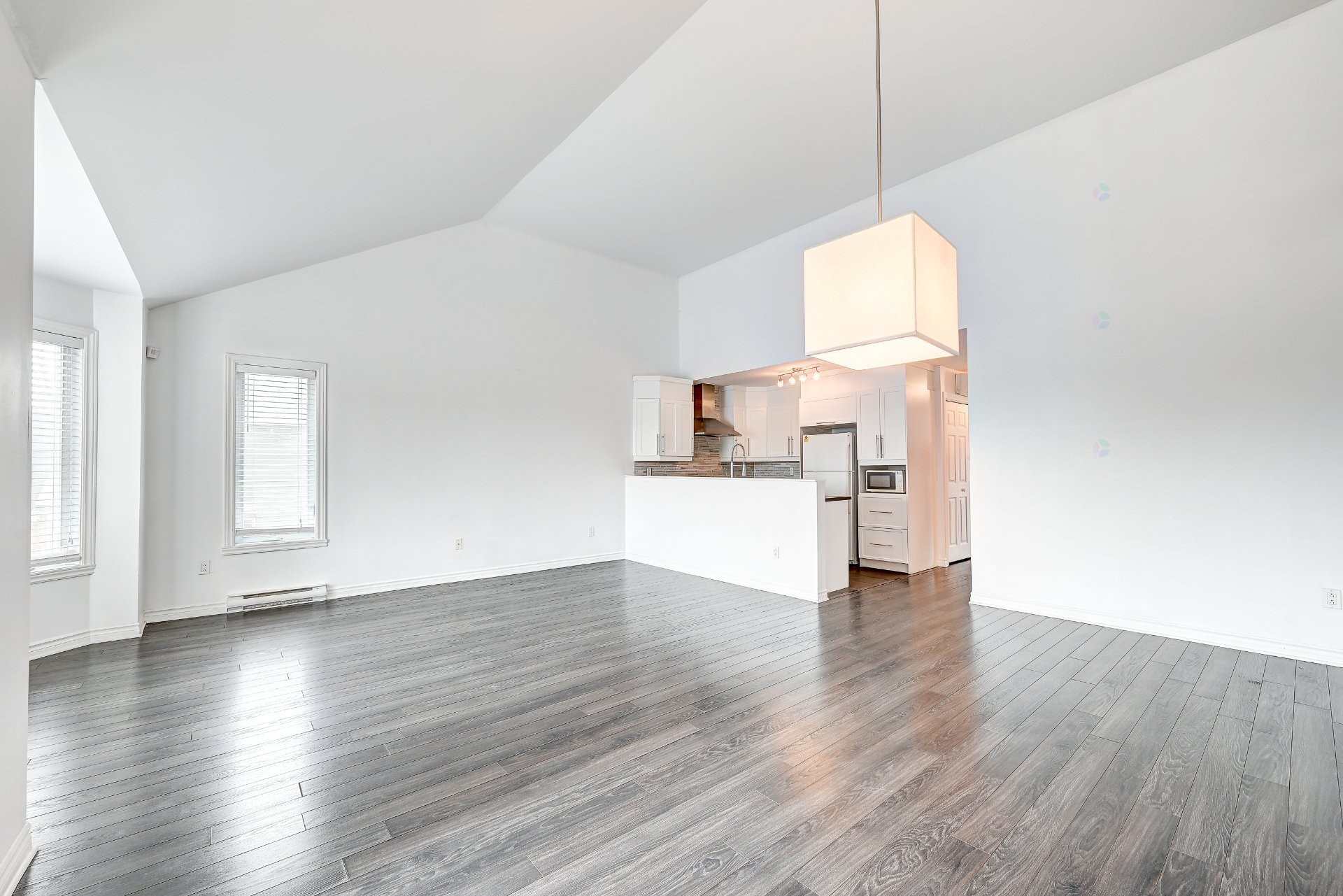 









6400


Rue Corbière

, 8,
Brossard,




QC
J4Z0G6

