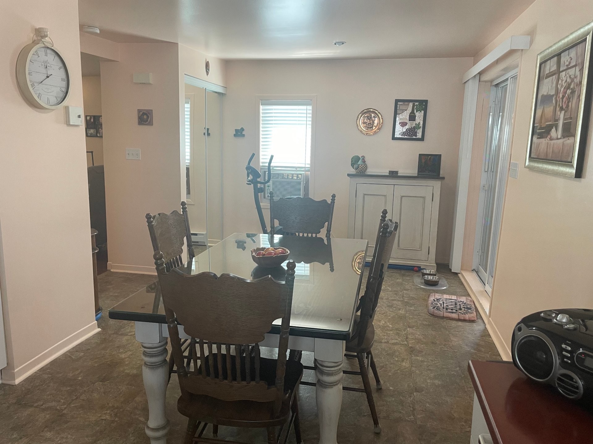 









338

 - 340


Rue Laurier

,
Saint-Jean-sur-Richelieu,




QC
J3B6L3

