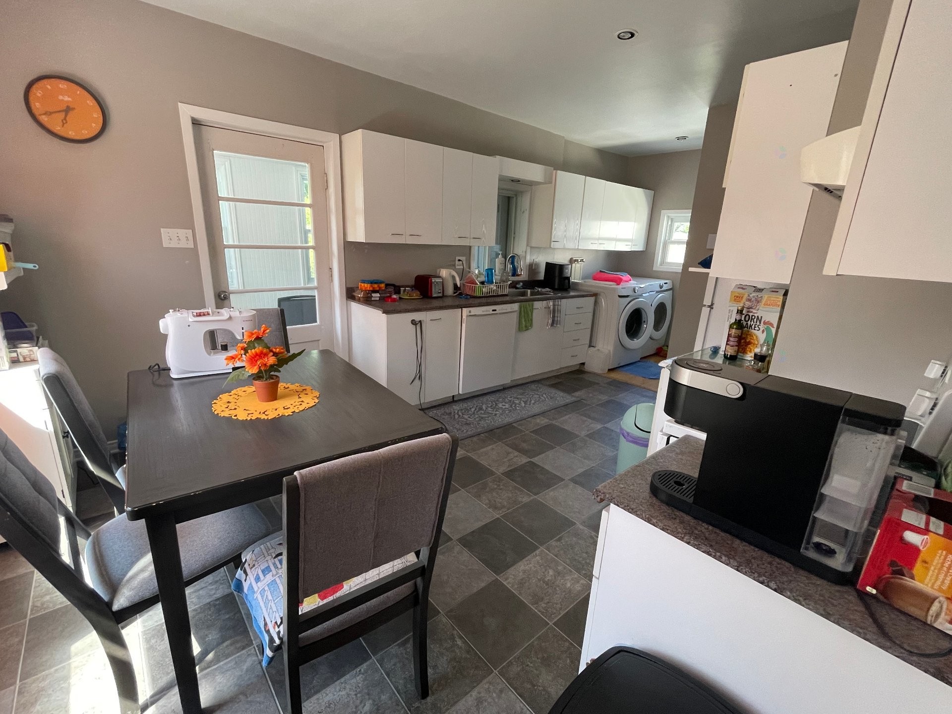 









338

 - 340


Rue Laurier

,
Saint-Jean-sur-Richelieu,




QC
J3B6L3

