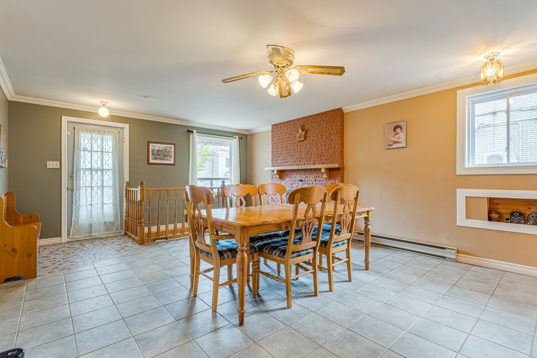 









488


Rue Dollard

,
Longueuil (Le Vieux-Longueuil),




QC
J4K4M2

