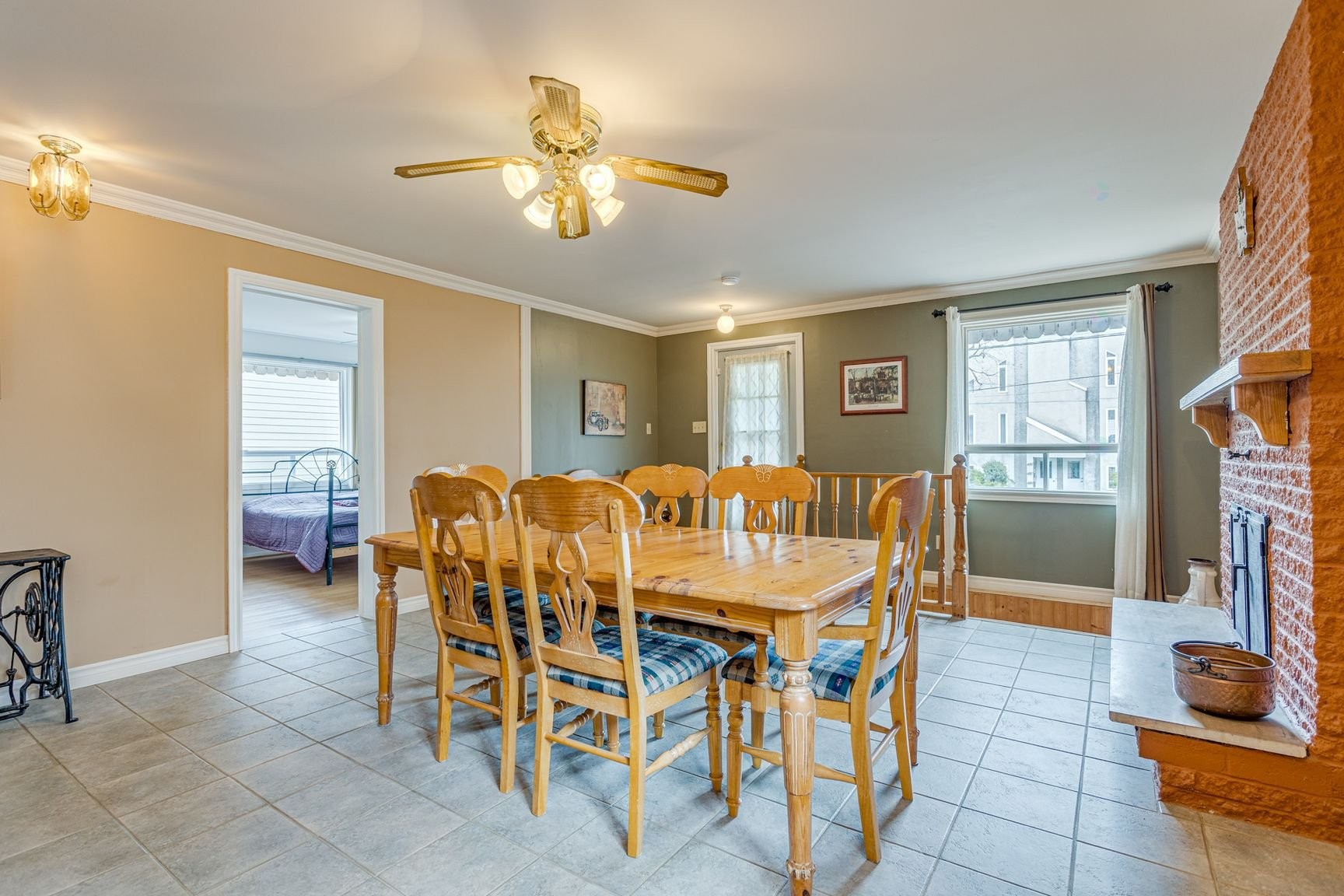 









488


Rue Dollard

,
Longueuil (Le Vieux-Longueuil),




QC
J4K4M2

