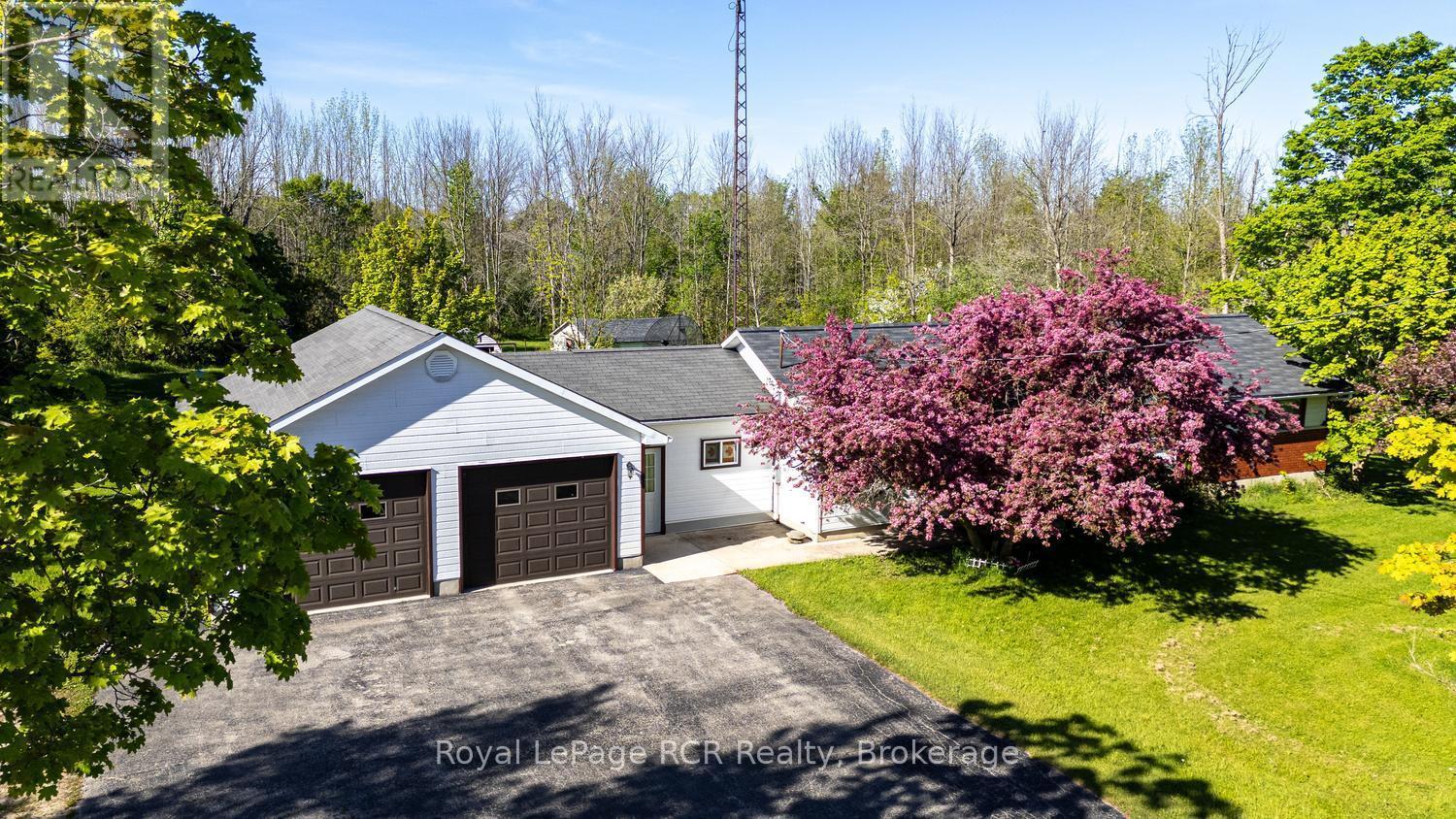 












873 14TH STREET W

,
Georgian Bluffs,




Ontario
N4K6V5

