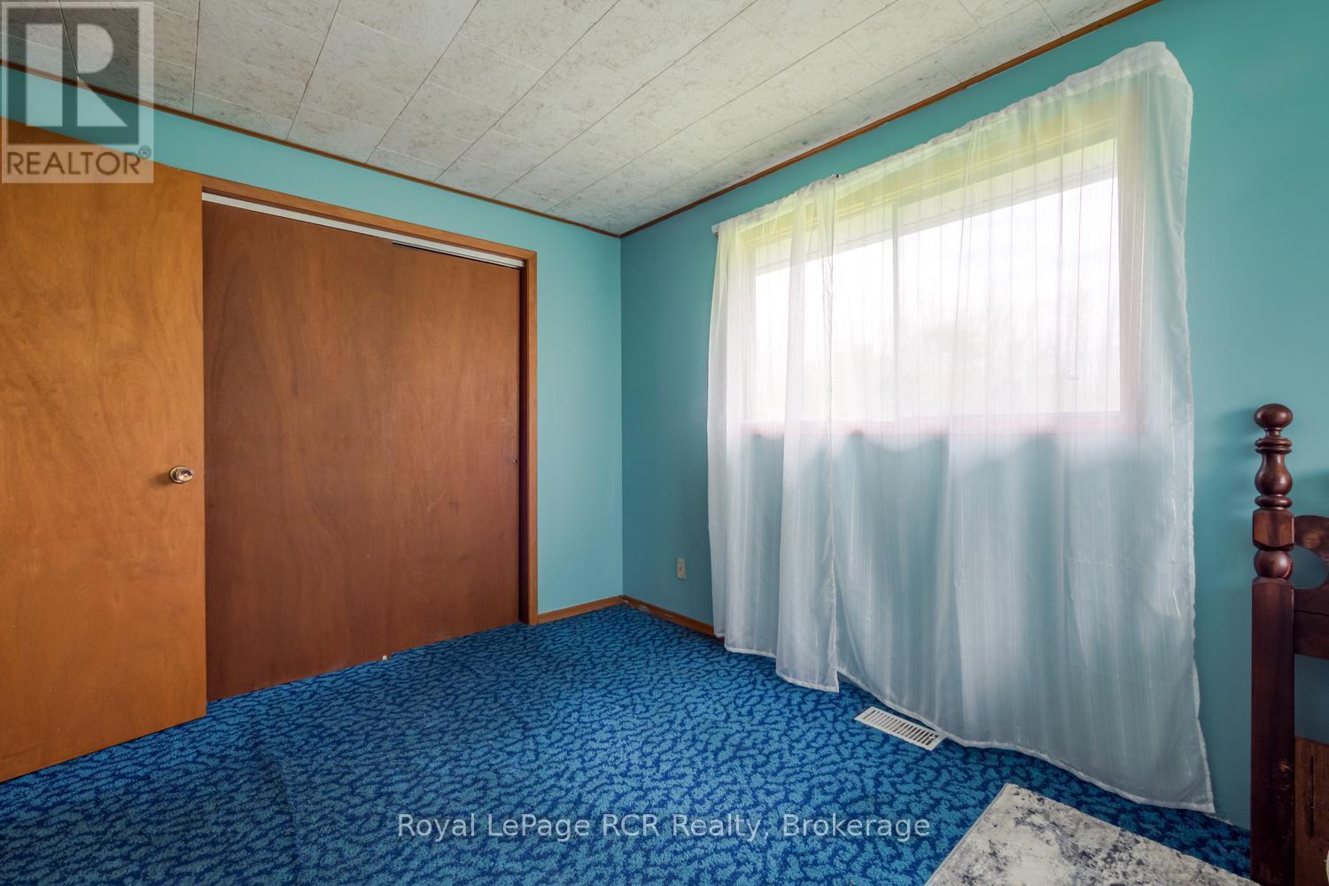 












873 14TH STREET W

,
Georgian Bluffs,




Ontario
N4K6V5

