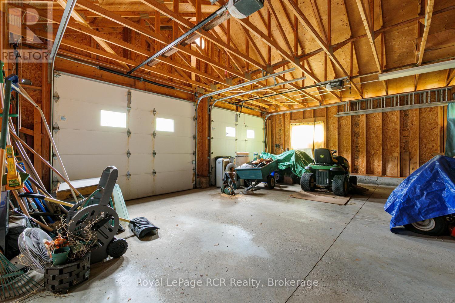 












873 14TH STREET W

,
Georgian Bluffs,




Ontario
N4K6V5

