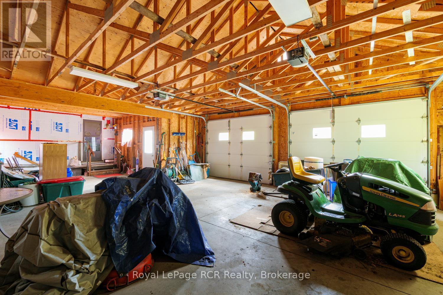 












873 14TH STREET W

,
Georgian Bluffs,




Ontario
N4K6V5

