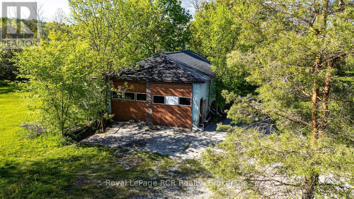 












873 14TH STREET W

,
Georgian Bluffs,




Ontario
N4K6V5


