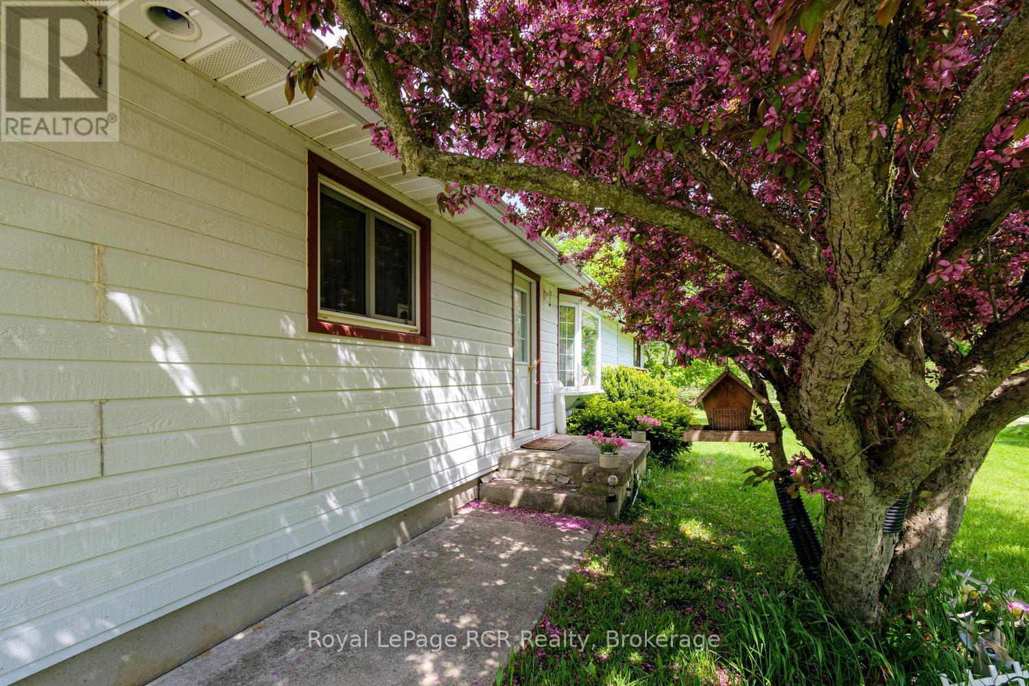 












873 14TH STREET W

,
Georgian Bluffs,




Ontario
N4K6V5


