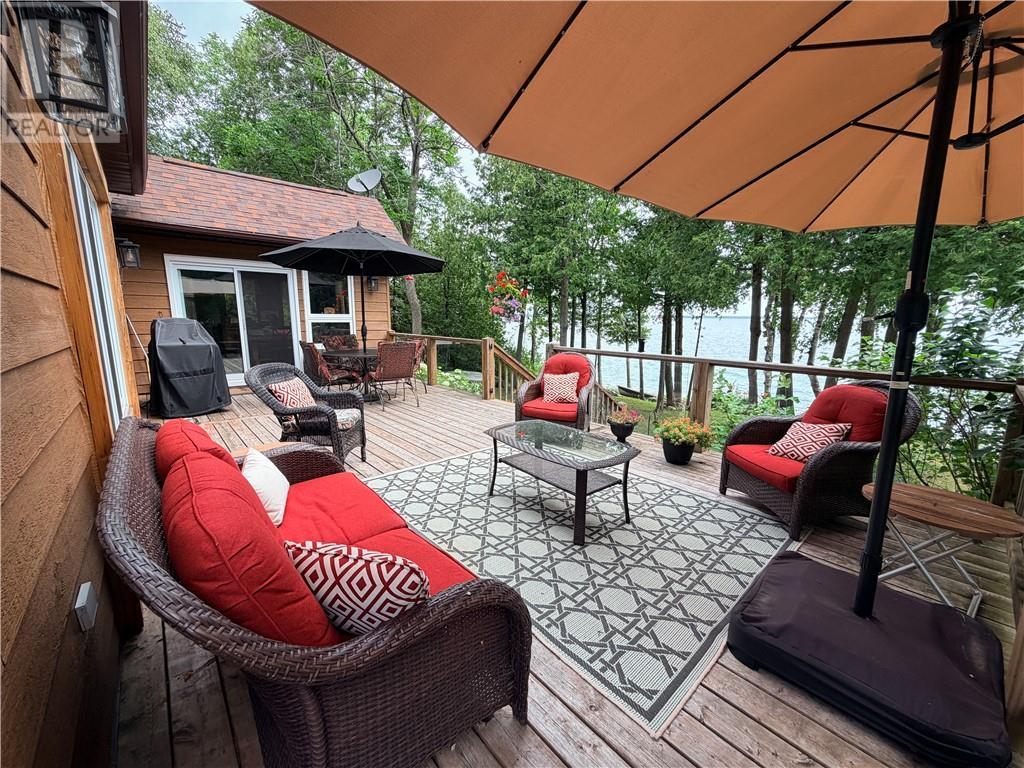 












168 Fox Run Way

,
Mindemoya, Manitoulin Island,




Ontario
P0P1S0

