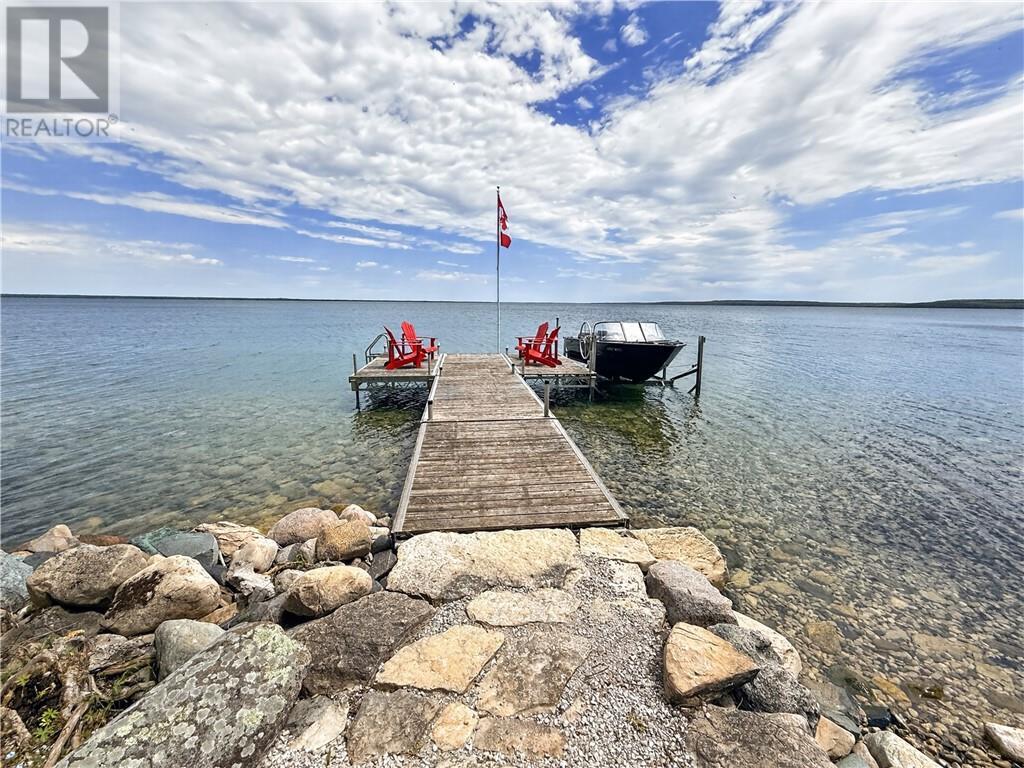












168 Fox Run Way

,
Mindemoya, Manitoulin Island,




Ontario
P0P1S0

