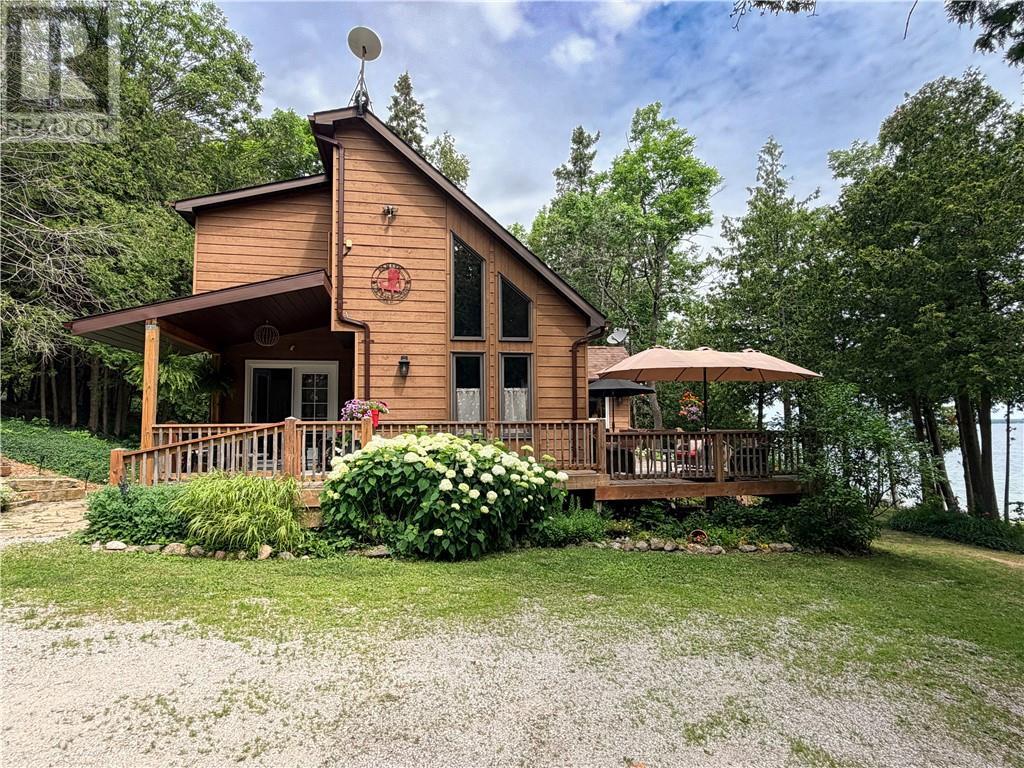 












168 Fox Run Way

,
Mindemoya, Manitoulin Island,




Ontario
P0P1S0


