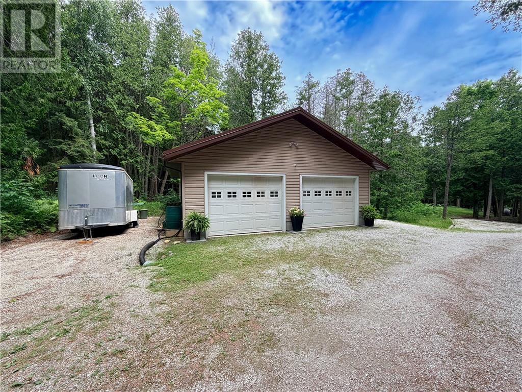 












168 Fox Run Way

,
Mindemoya, Manitoulin Island,




Ontario
P0P1S0

