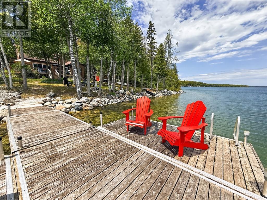 












168 Fox Run Way

,
Mindemoya, Manitoulin Island,




Ontario
P0P1S0

