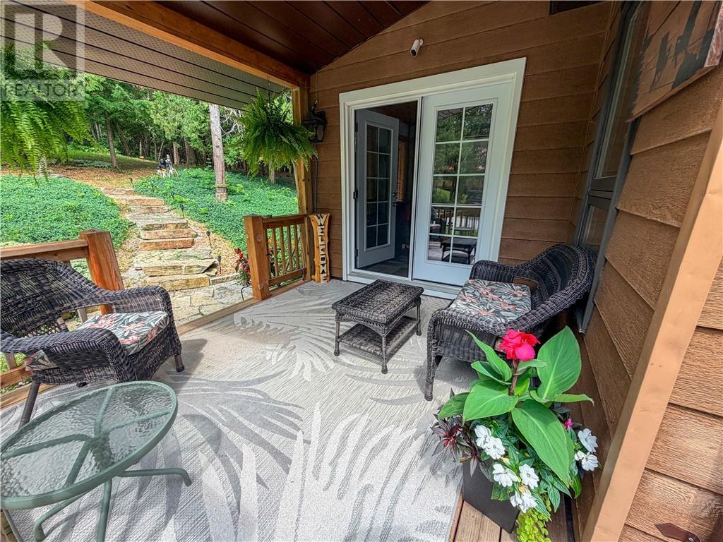 












168 Fox Run Way

,
Mindemoya, Manitoulin Island,




Ontario
P0P1S0

