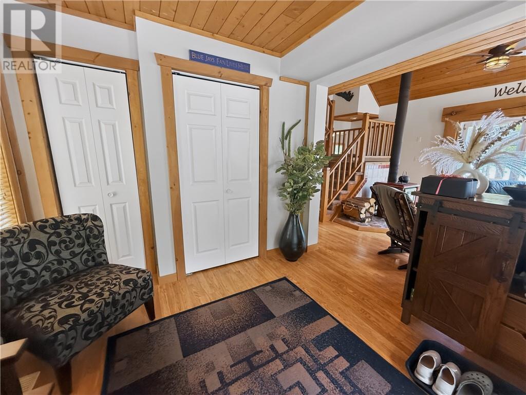 












168 Fox Run Way

,
Mindemoya, Manitoulin Island,




Ontario
P0P1S0

