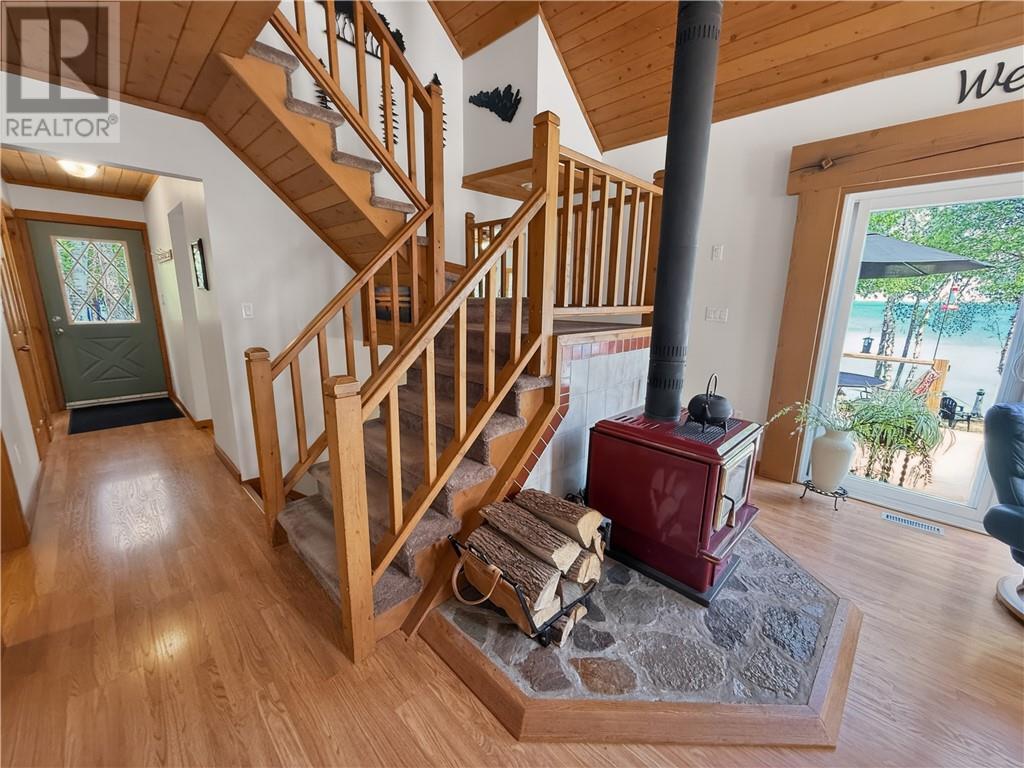 












168 Fox Run Way

,
Mindemoya, Manitoulin Island,




Ontario
P0P1S0

