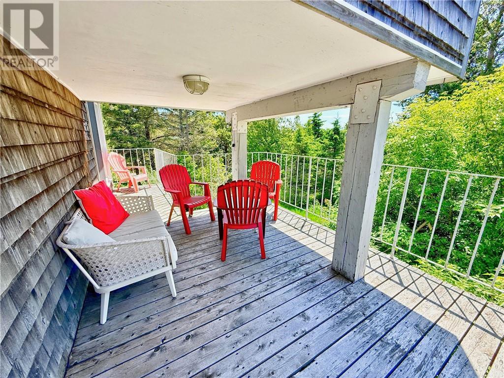 












111 McNevin Street

,
Providence Bay, Manitoulin Island,




Ontario
P0P1T0

