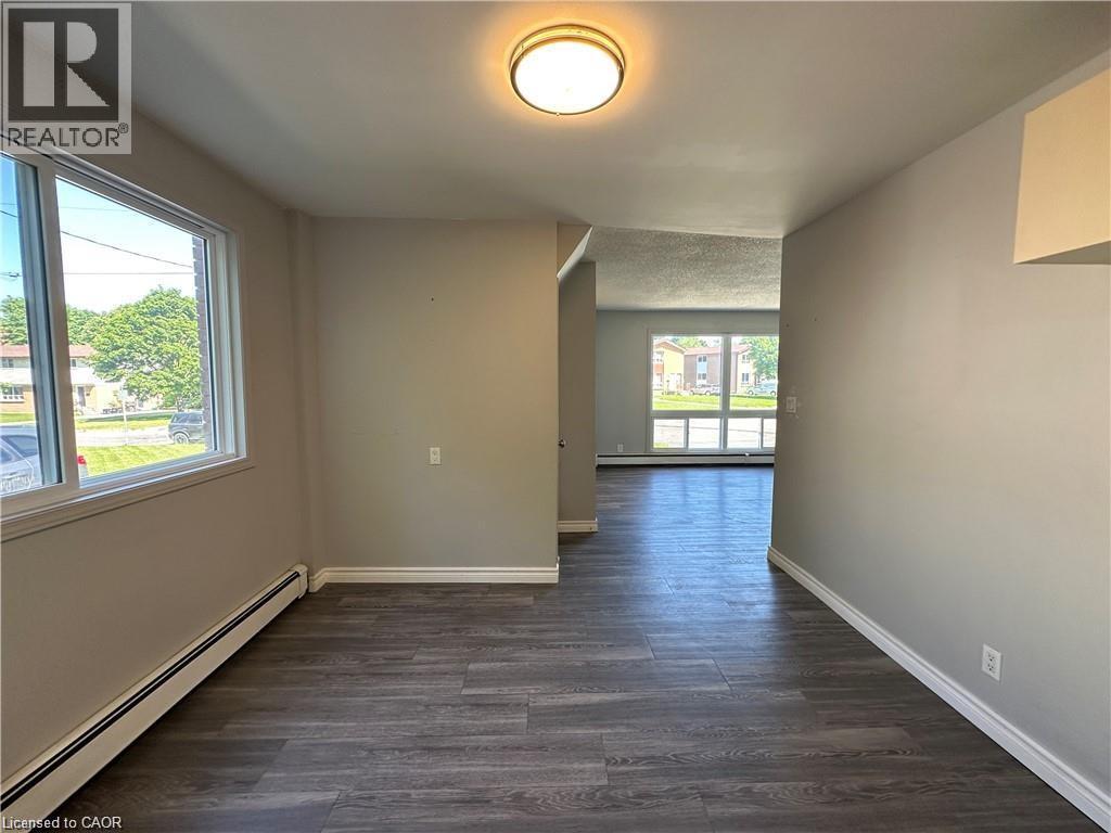 












64-66 OAKWOOD Avenue

,
Simcoe,




Ontario
N3Y1H6

