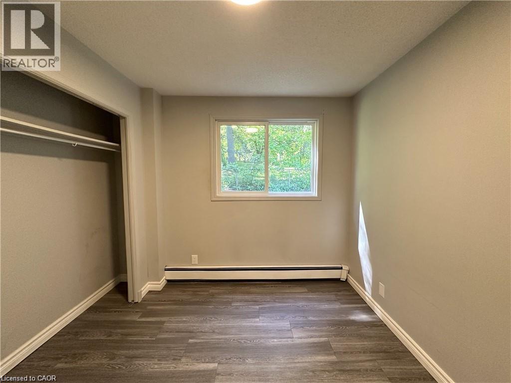 












64-66 OAKWOOD Avenue

,
Simcoe,




Ontario
N3Y1H6


