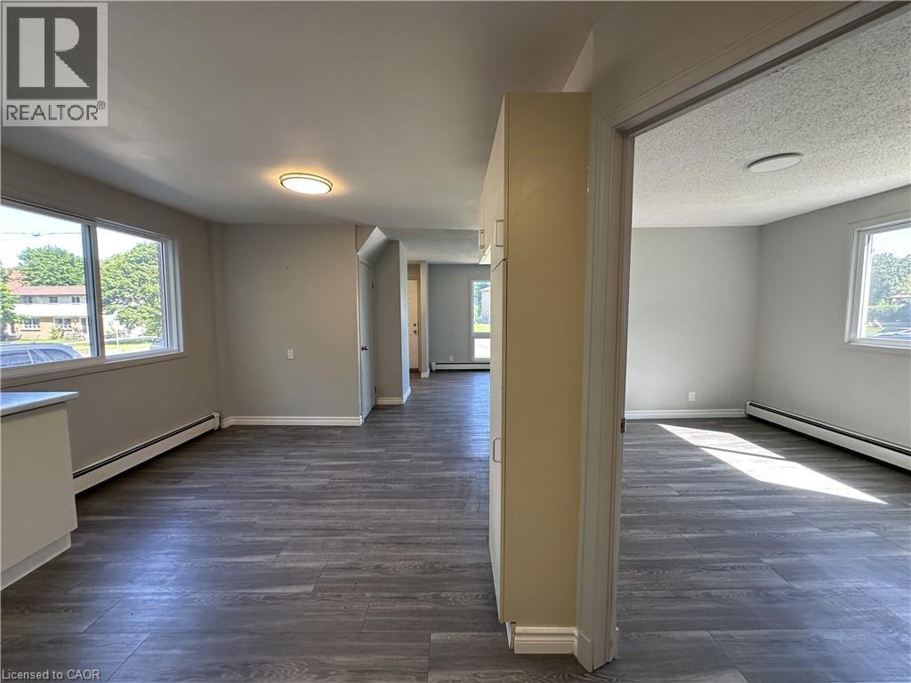 












64-66 OAKWOOD Avenue

,
Simcoe,




Ontario
N3Y1H6


