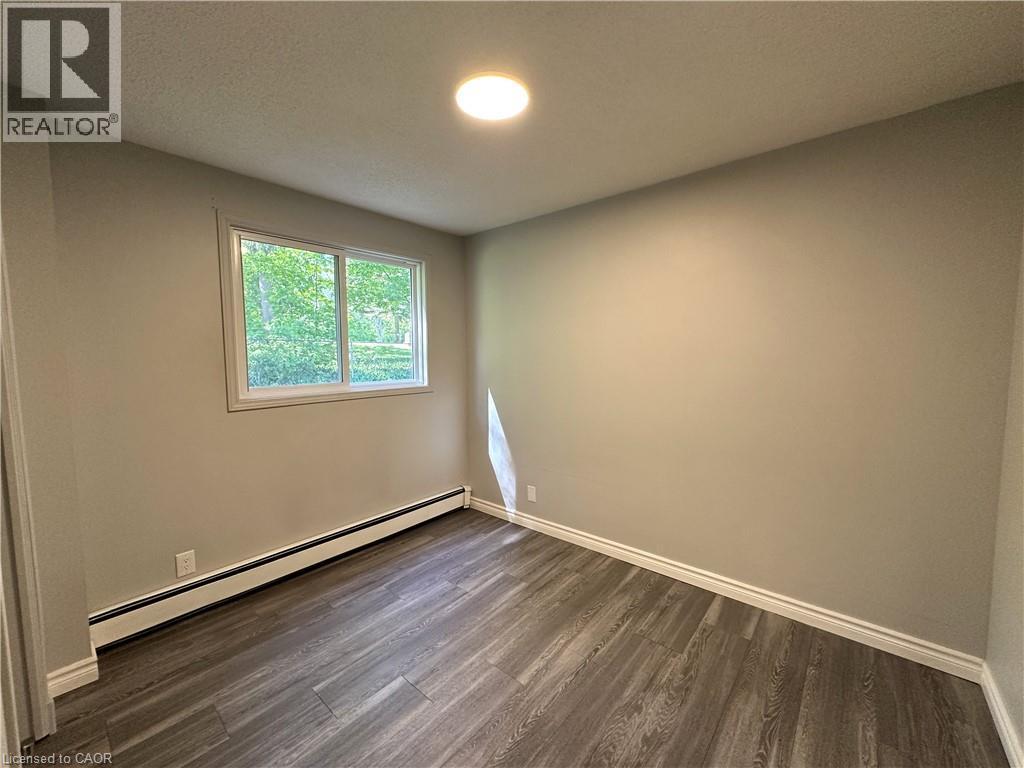 












64-66 OAKWOOD Avenue

,
Simcoe,




Ontario
N3Y1H6

