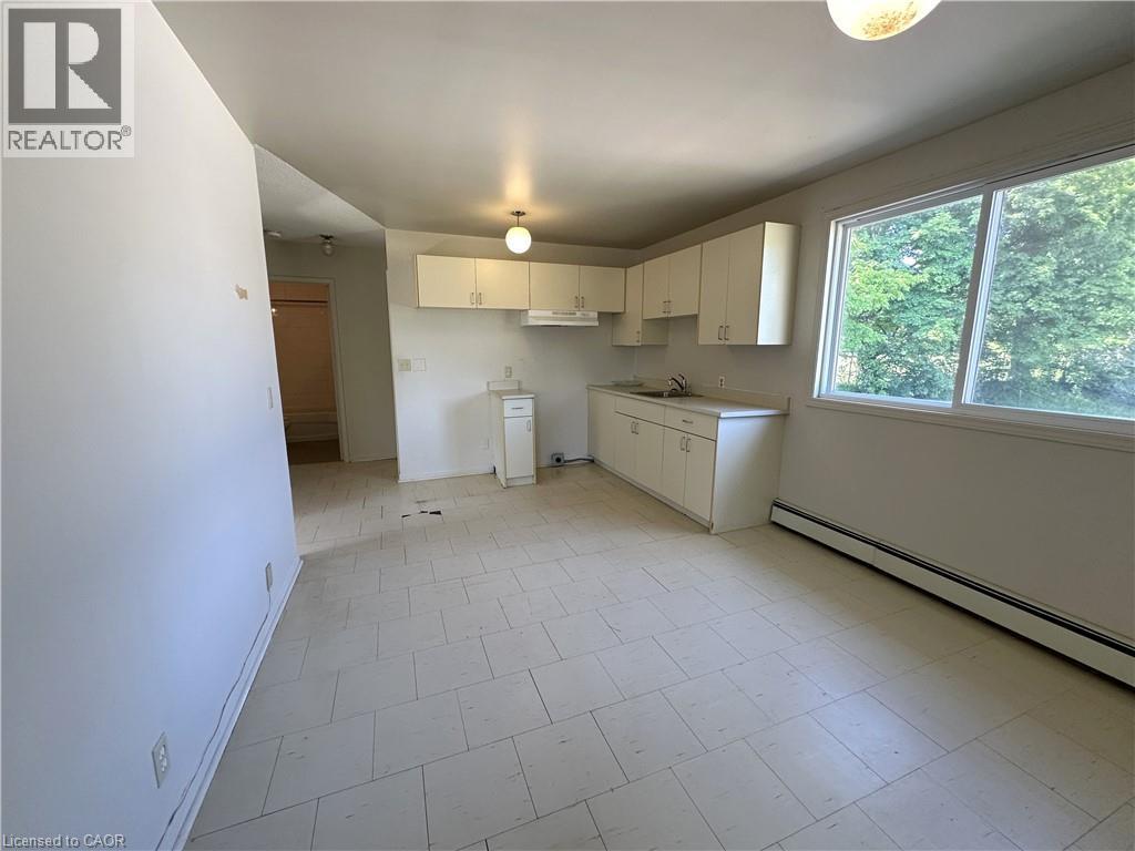 












64-66 OAKWOOD Avenue

,
Simcoe,




Ontario
N3Y1H6


