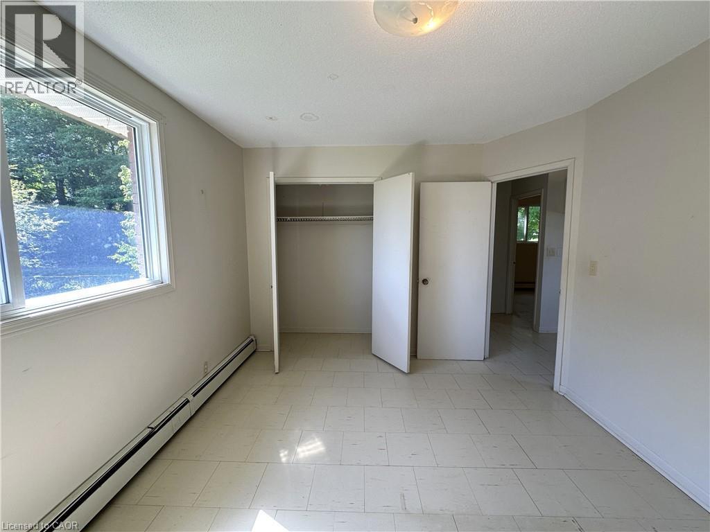 












64-66 OAKWOOD Avenue

,
Simcoe,




Ontario
N3Y1H6

