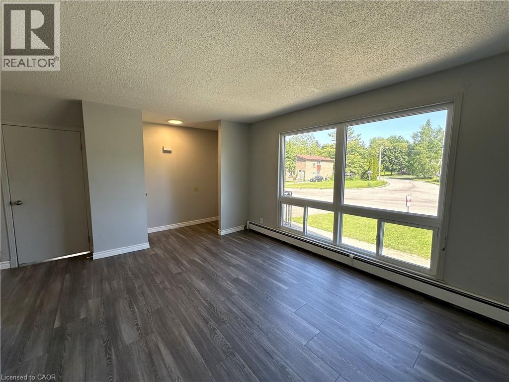 












64-66 OAKWOOD Avenue

,
Simcoe,




Ontario
N3Y1H6

