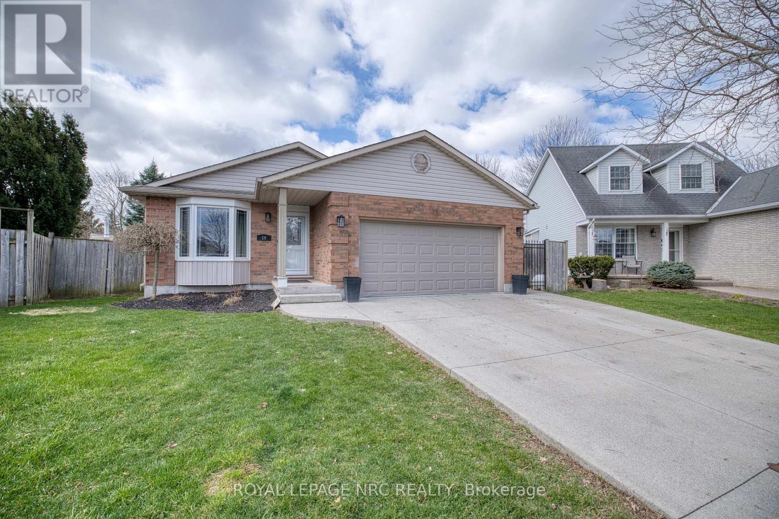 












16 LEONARD DRIVE

,
St. Catharines (Rykert/Vansickle),




Ontario
L2S3V2

