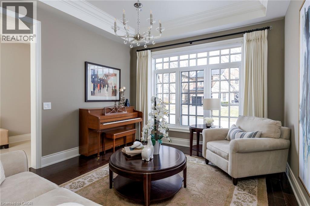 












68 ANNSLEYWOOD Court

,
Kleinburg,




Ontario
L4H4G6

