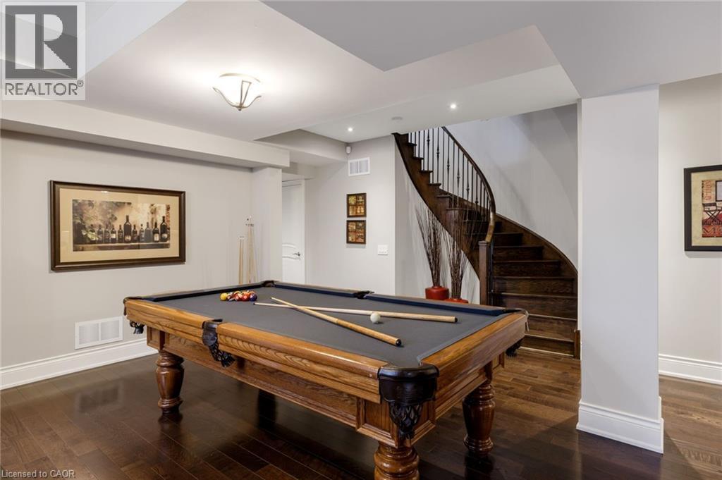












68 ANNSLEYWOOD Court

,
Kleinburg,




Ontario
L4H4G6

