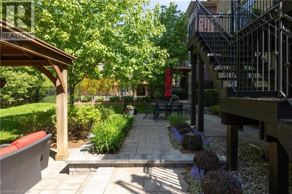 












68 ANNSLEYWOOD Court

,
Kleinburg,




Ontario
L4H4G6

