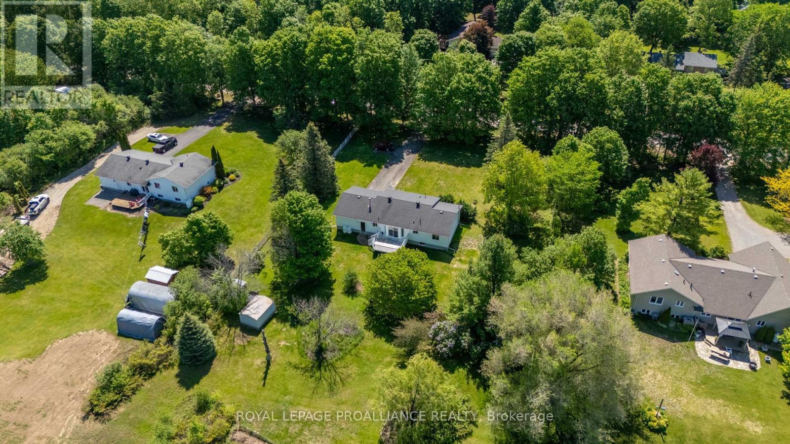 












706 KITLEY 3 LINE

,
Elizabethtown-Kitley,




Ontario
K0G1G0

