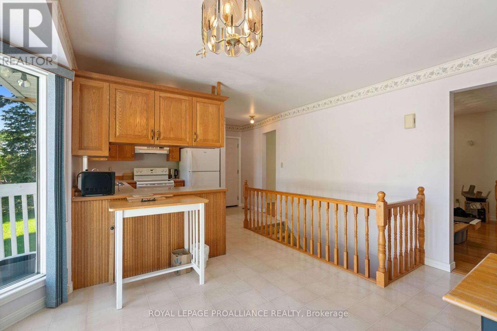 












706 KITLEY 3 LINE

,
Elizabethtown-Kitley,




Ontario
K0G1G0

