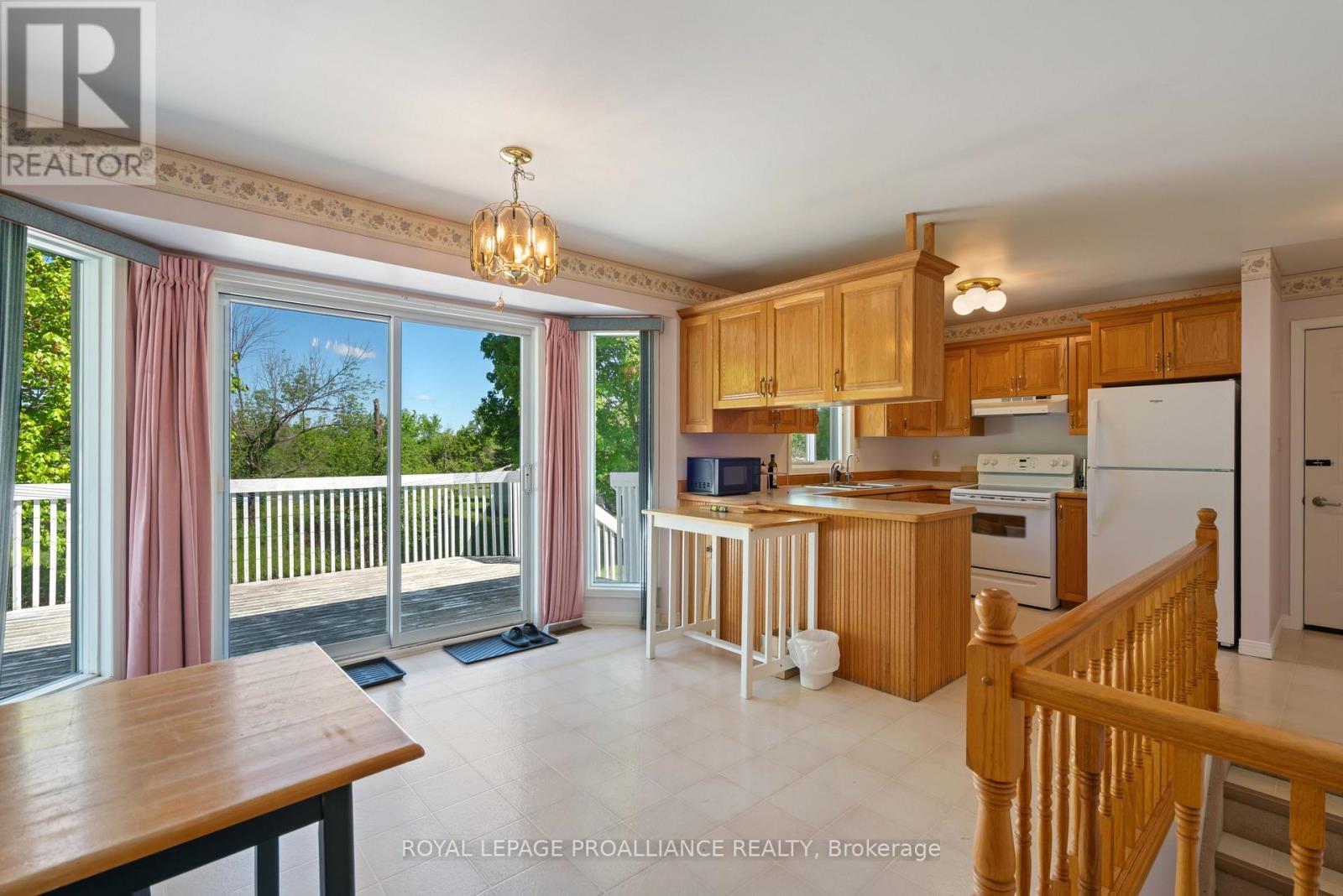 












706 KITLEY 3 LINE

,
Elizabethtown-Kitley,




Ontario
K0G1G0

