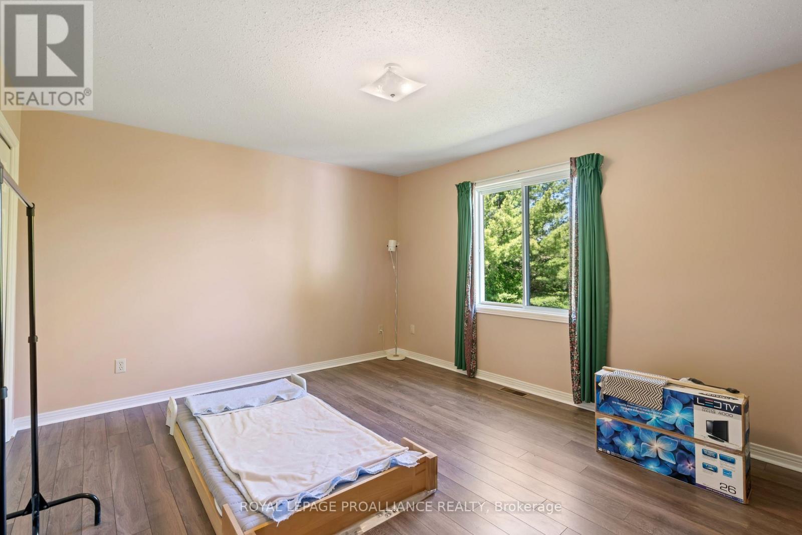 












706 KITLEY 3 LINE

,
Elizabethtown-Kitley,




Ontario
K0G1G0


