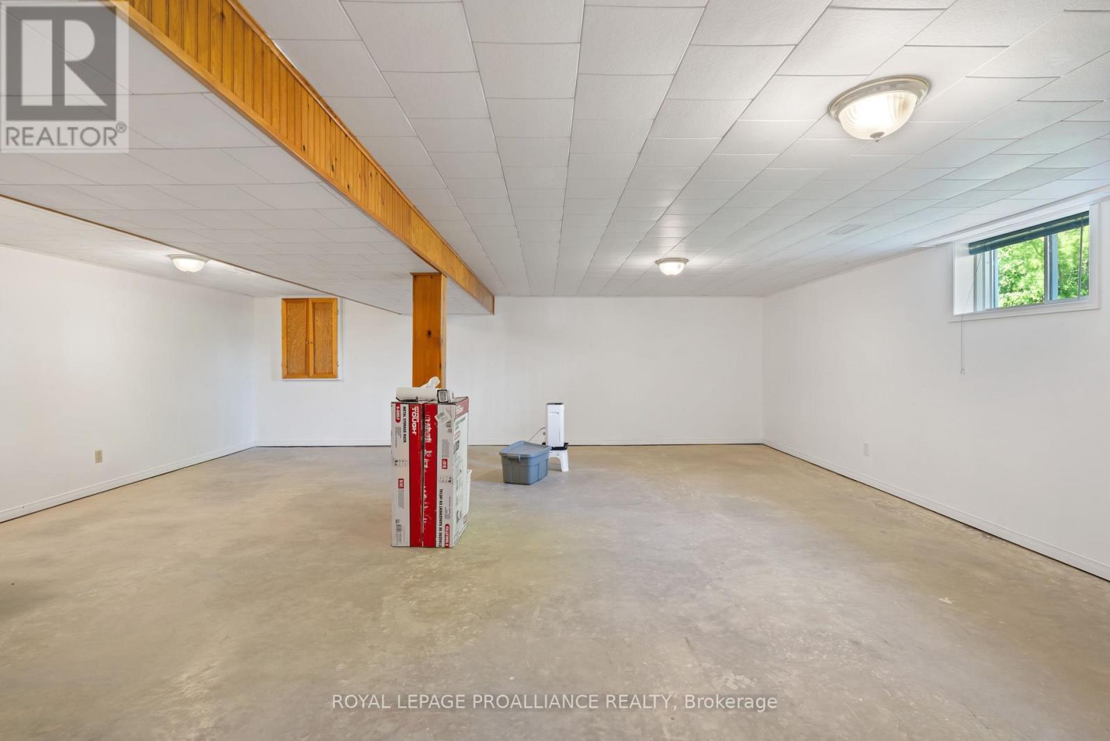 












706 KITLEY 3 LINE

,
Elizabethtown-Kitley,




Ontario
K0G1G0


