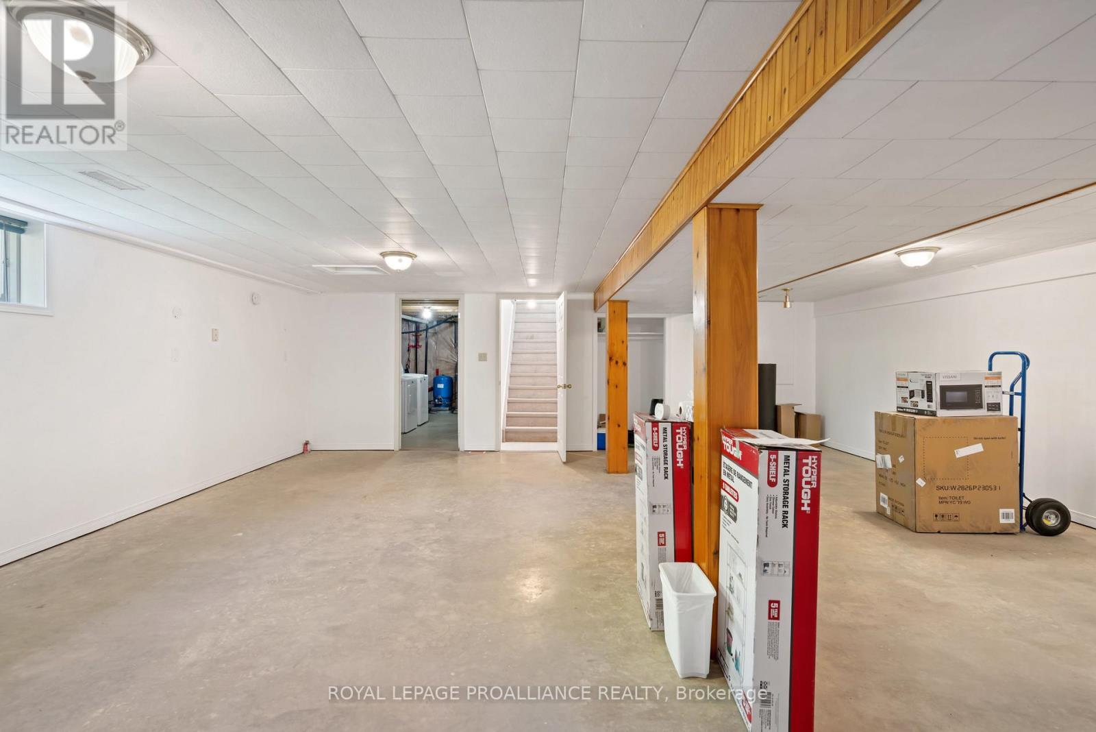 












706 KITLEY 3 LINE

,
Elizabethtown-Kitley,




Ontario
K0G1G0

