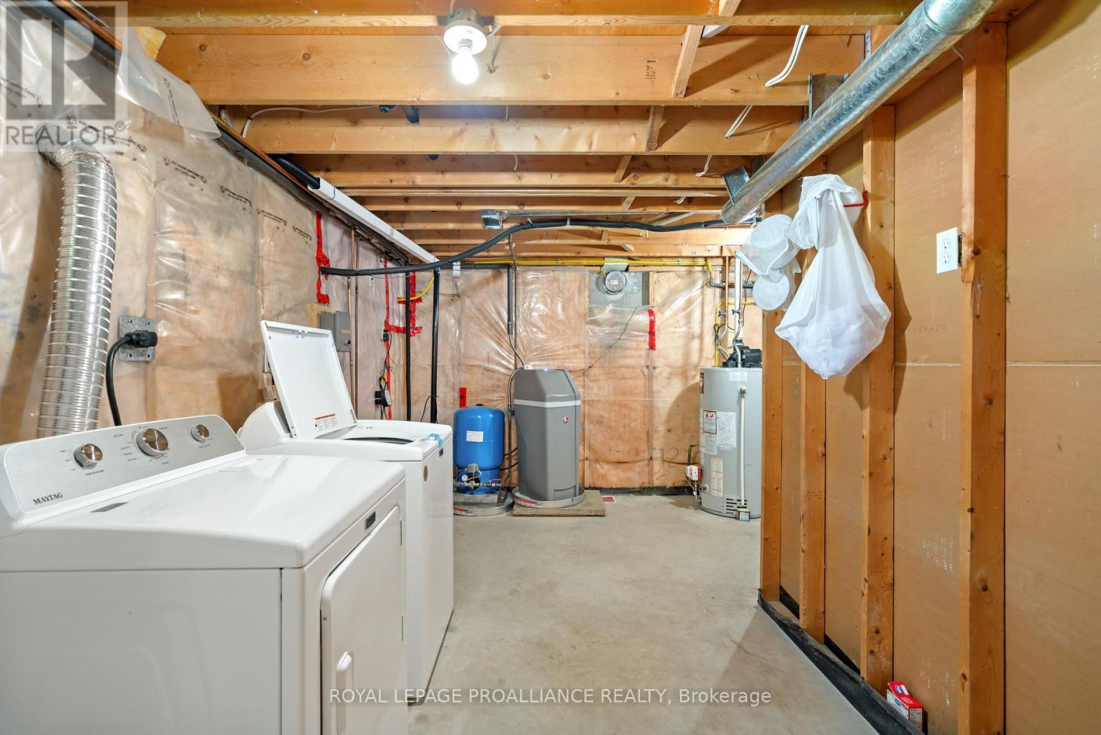 












706 KITLEY 3 LINE

,
Elizabethtown-Kitley,




Ontario
K0G1G0

